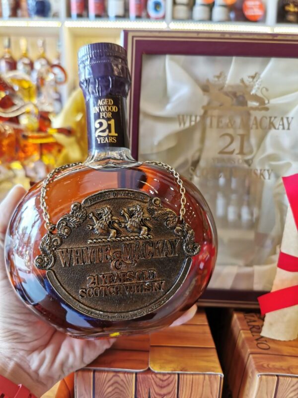 Ruou Whyte Mackay 21 nam
