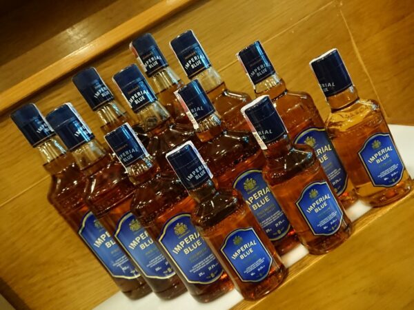 Whiskey-Imperial-Blue-295-an-do-2-600x450